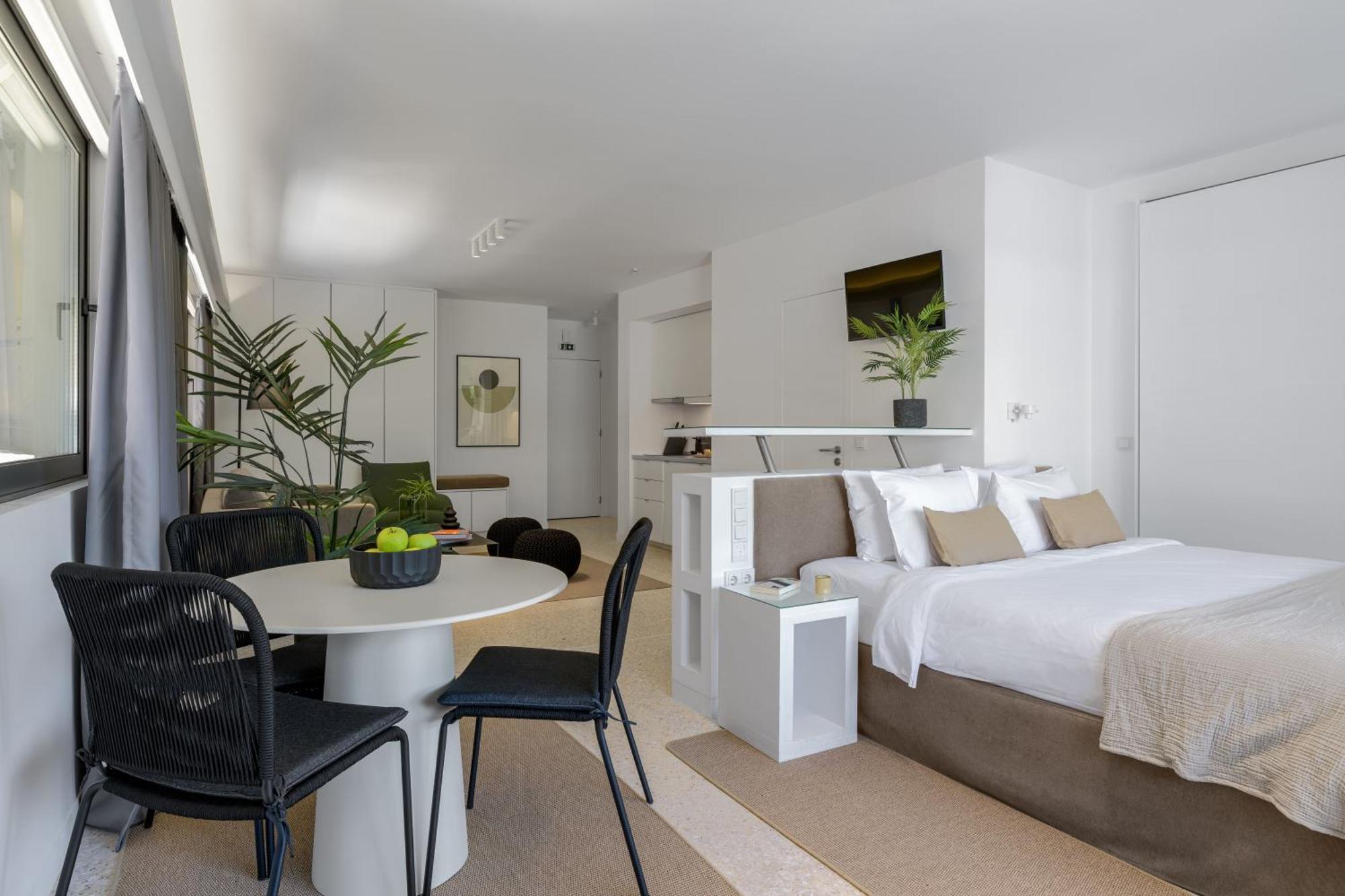 Momo Suites, Acropolis By Aura Homes Athens Room photo
