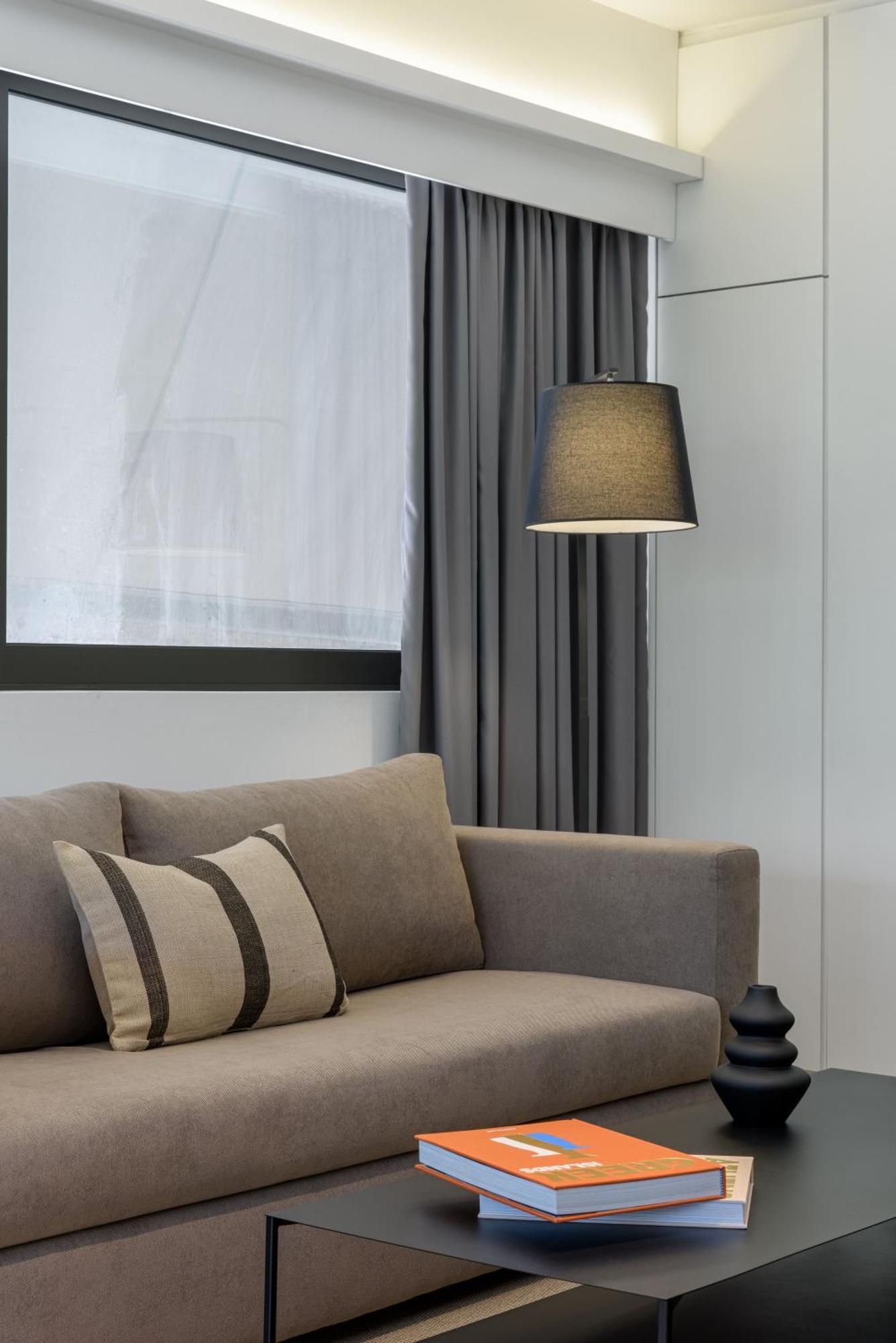 Momo Suites, Acropolis By Aura Homes Athens Room photo